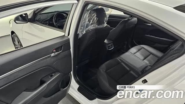 2020 Hyundai The New Avante AD 1.6 Sold VIN KMHD741EELU963162 – undercarriage 2020 Hyundai The New Avante AD 1.6 Sold VIN KMHD741EELU963162 – undercarriage