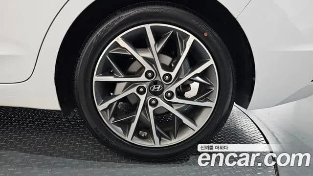 2020 Hyundai The New Avante AD 1.6 Sold VIN KMHD741EELU963162 – photo 15 2020 Hyundai The New Avante AD 1.6 Sold VIN KMHD741EELU963162 – photo 15