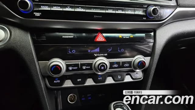 2019 Hyundai The New Avante AD 1.6 Diesel Sold VIN KMHD741UGKU896687 – exterior detail 2019 Hyundai The New Avante AD 1.6 Diesel Sold VIN KMHD741UGKU896687 – exterior detail