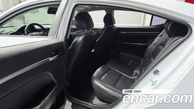 2019 Hyundai The New Avante AD 1.6 Diesel Sold VIN KMHD741UGKU896687 – photo 11 2019 Hyundai The New Avante AD 1.6 Diesel Sold VIN KMHD741UGKU896687 – photo 11