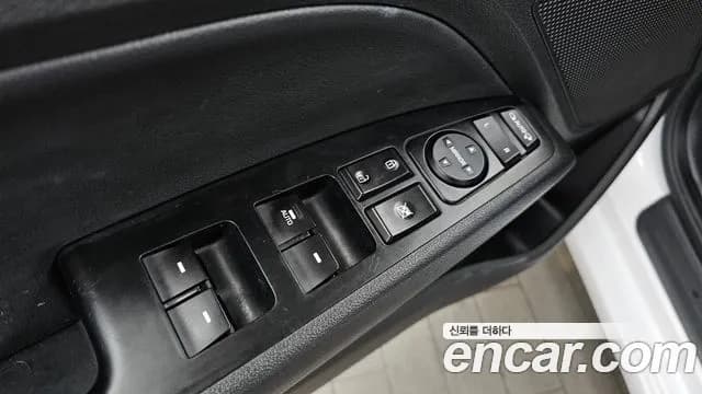 2017 Hyundai Avante AD 1.6 GDI Modern Sold VIN KMHD841DBHU381906 – photo 13 2017 Hyundai Avante AD 1.6 GDI Modern Sold VIN KMHD841DBHU381906 – photo 13