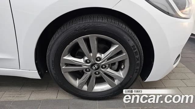 2017 Hyundai Avante AD 1.6 GDI Modern Sold VIN KMHD841DBHU381906 – photo 14 2017 Hyundai Avante AD 1.6 GDI Modern Sold VIN KMHD841DBHU381906 – photo 14