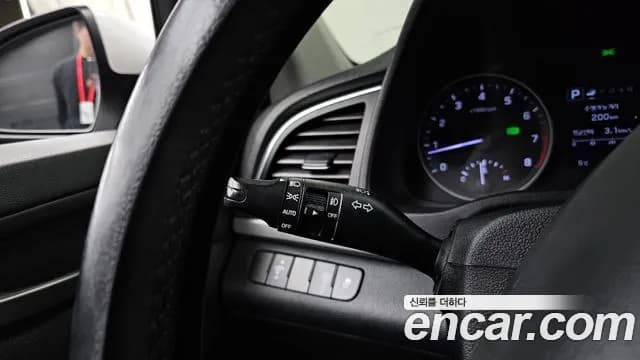2017 Hyundai Avante AD 1.6 GDI Modern Sold VIN KMHD841DBHU381906 – photo 18 2017 Hyundai Avante AD 1.6 GDI Modern Sold VIN KMHD841DBHU381906 – photo 18