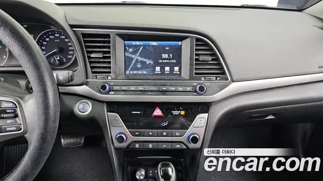 2017 Hyundai Avante AD 1.6 GDI Modern Sold VIN KMHD841DBHU381906 – photo 19 2017 Hyundai Avante AD 1.6 GDI Modern Sold VIN KMHD841DBHU381906 – photo 19