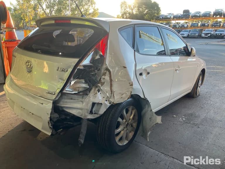 2008 Hyundai i30 Used VIN KMHDC51ER8U104215 – photo 11 2008 Hyundai i30 Used VIN KMHDC51ER8U104215 – photo 11