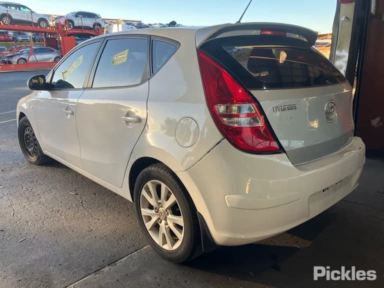 2008 Hyundai i30 Used VIN KMHDC51ER8U104215 – photo 14 2008 Hyundai i30 Used VIN KMHDC51ER8U104215 – photo 14