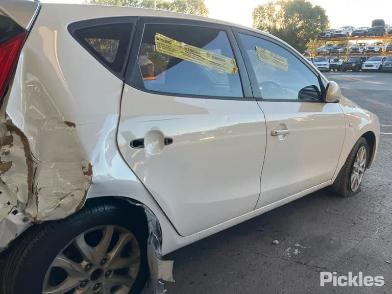 2008 Hyundai i30 Used VIN KMHDC51ER8U104215 – photo 15 2008 Hyundai i30 Used VIN KMHDC51ER8U104215 – photo 15