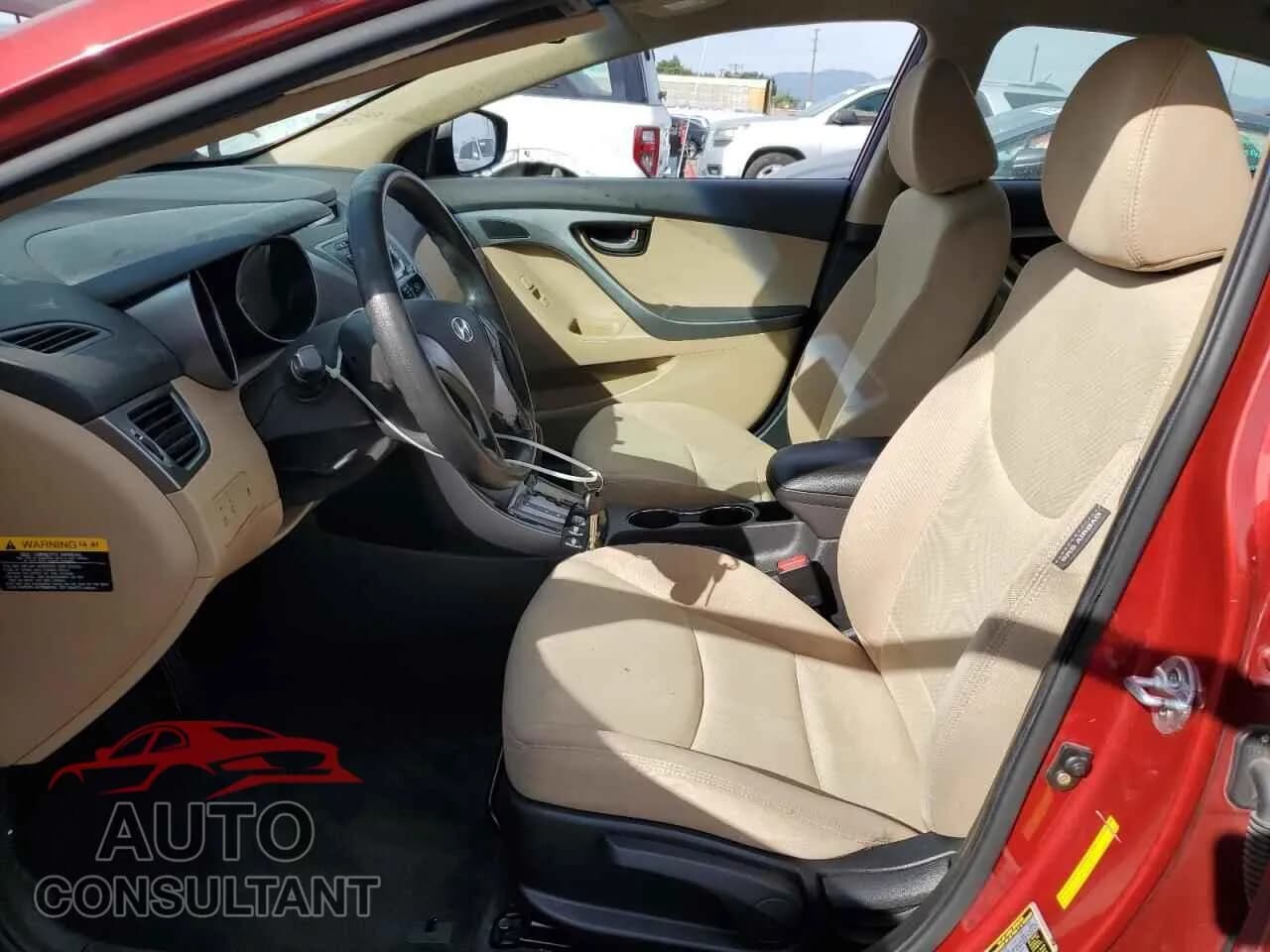 2013 HYUNDAI ELANTRA Damaged VIN KMHDH4AE1DU723071 – exterior detail 2013 HYUNDAI ELANTRA Damaged VIN KMHDH4AE1DU723071 – exterior detail