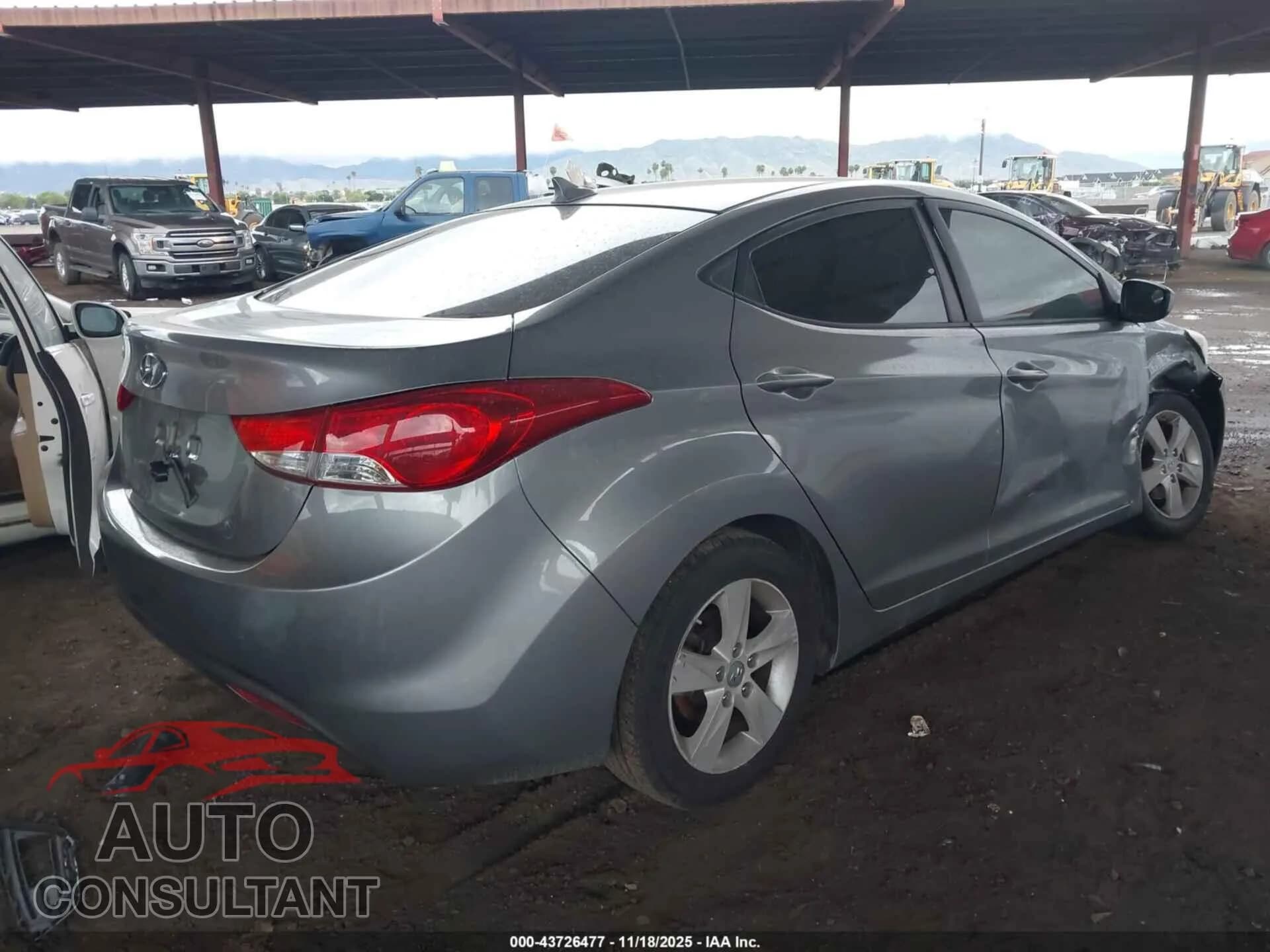 2013 HYUNDAI ELANTRA Damaged VIN KMHDH4AE8DU911473 – dashboard 2013 HYUNDAI ELANTRA Damaged VIN KMHDH4AE8DU911473 – dashboard