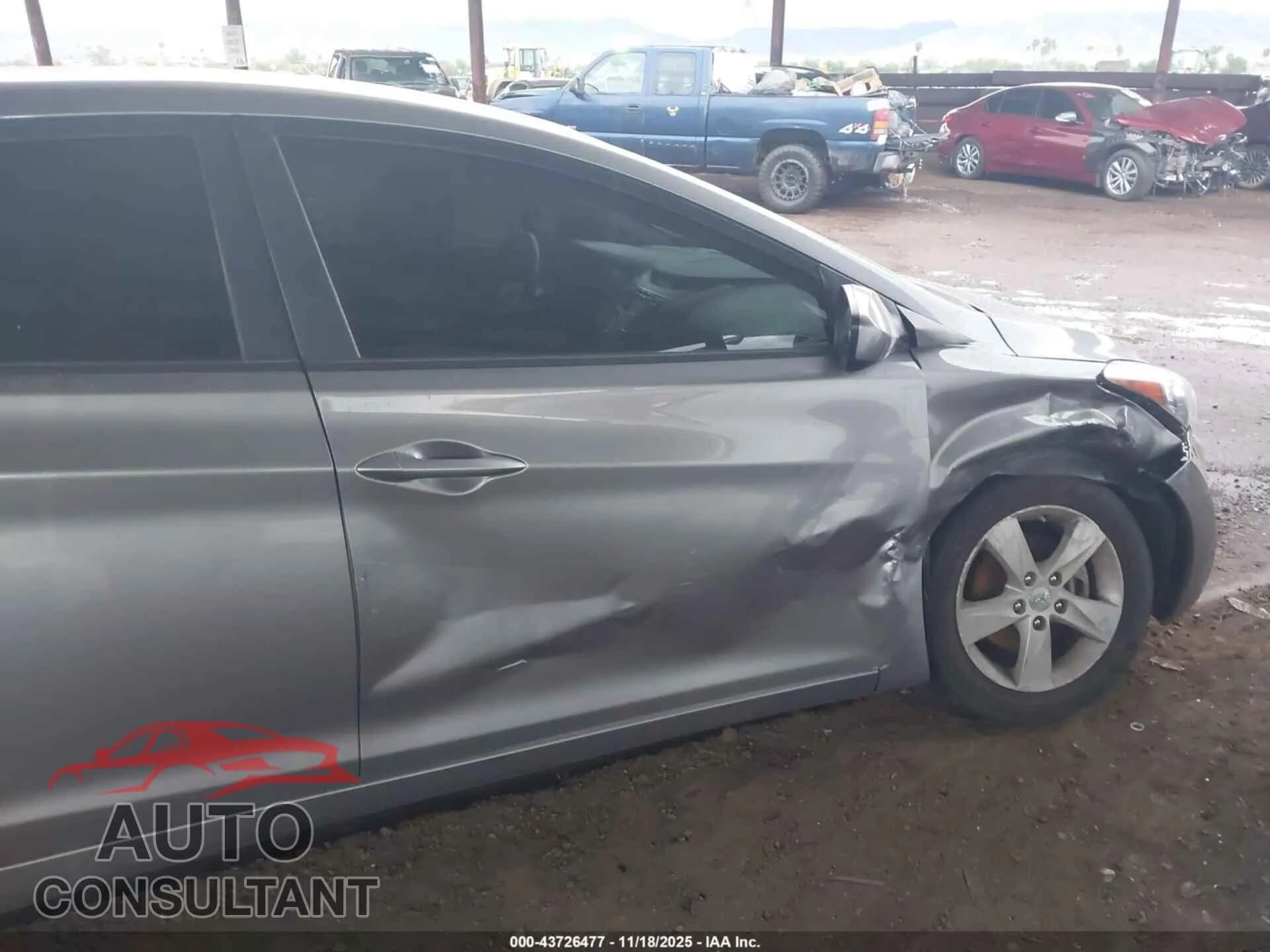 2013 HYUNDAI ELANTRA Damaged VIN KMHDH4AE8DU911473 – engine bay 2013 HYUNDAI ELANTRA Damaged VIN KMHDH4AE8DU911473 – engine bay