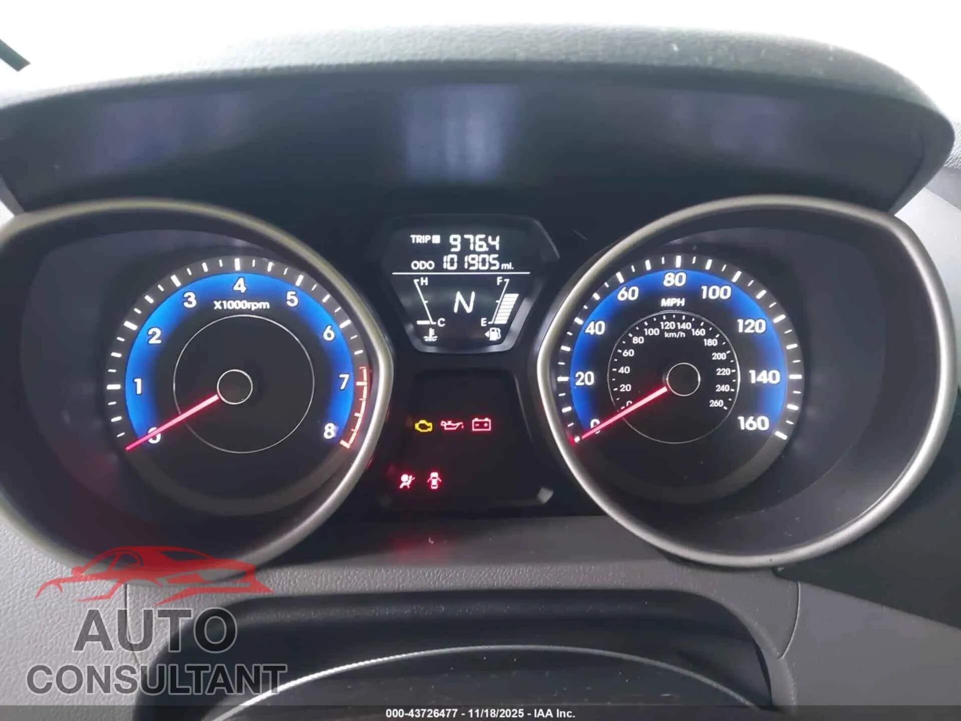 2013 HYUNDAI ELANTRA Damaged VIN KMHDH4AE8DU911473 – exterior detail 2013 HYUNDAI ELANTRA Damaged VIN KMHDH4AE8DU911473 – exterior detail