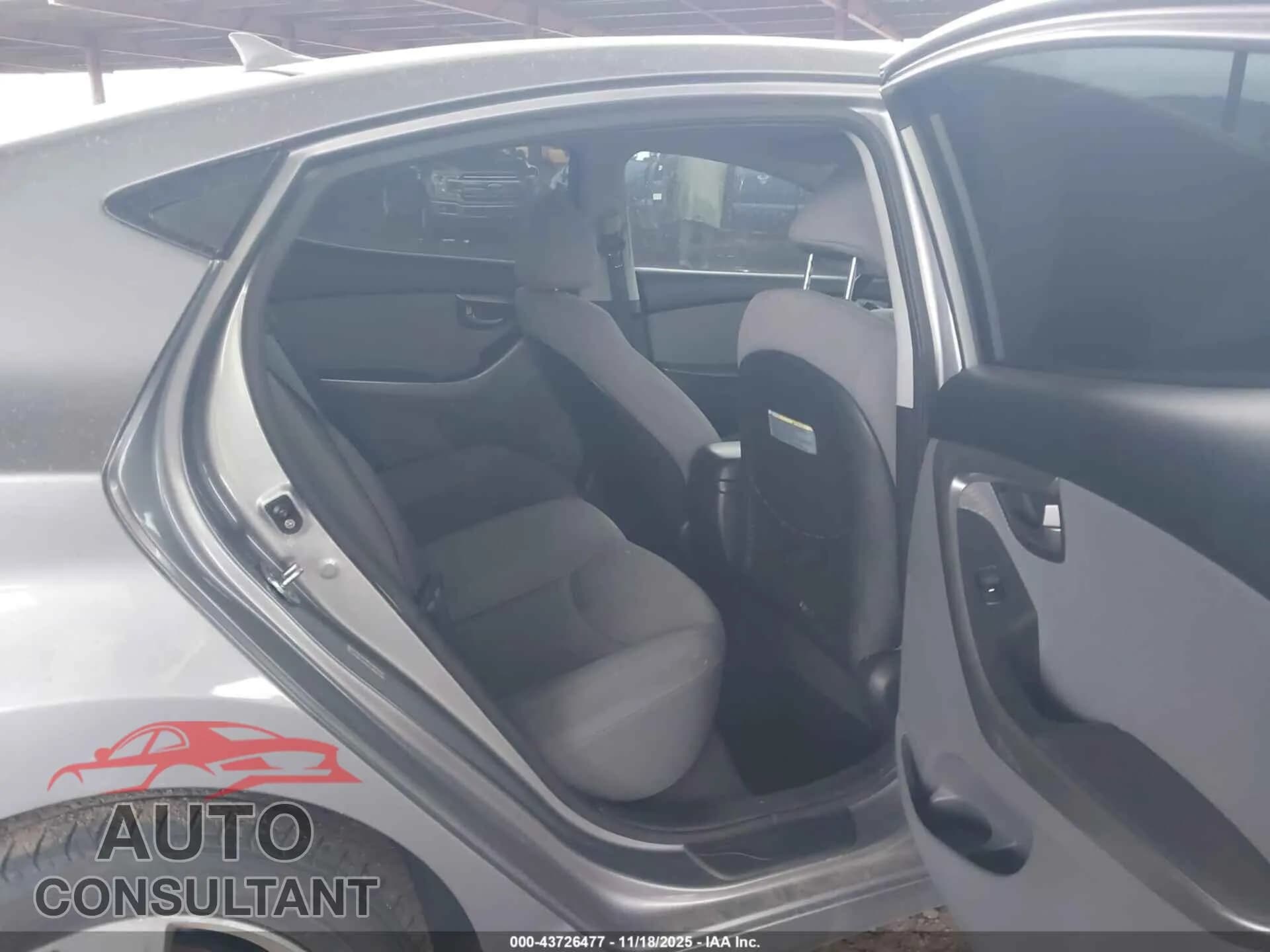 2013 HYUNDAI ELANTRA Damaged VIN KMHDH4AE8DU911473 – undercarriage 2013 HYUNDAI ELANTRA Damaged VIN KMHDH4AE8DU911473 – undercarriage