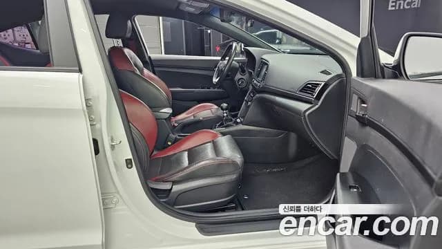 2017 Hyundai Avante AD 1.6 Turbo Sport Sold VIN KMHDR41BAHU359072 – front exterior 2017 Hyundai Avante AD 1.6 Turbo Sport Sold VIN KMHDR41BAHU359072 – front exterior