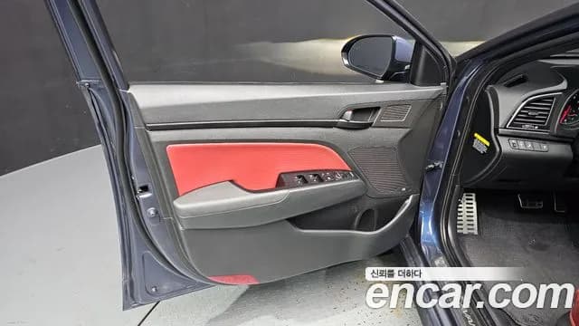 2017 Hyundai Avante AD 1.6 Turbo Sport Sold VIN KMHDR41BGHU337800 – photo 15 2017 Hyundai Avante AD 1.6 Turbo Sport Sold VIN KMHDR41BGHU337800 – photo 15