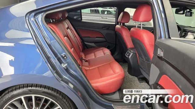 2018 Hyundai Avante AD 1.6 Turbo Sport Sold VIN KMHDR41BGJU574331 – rear exterior 2018 Hyundai Avante AD 1.6 Turbo Sport Sold VIN KMHDR41BGJU574331 – rear exterior