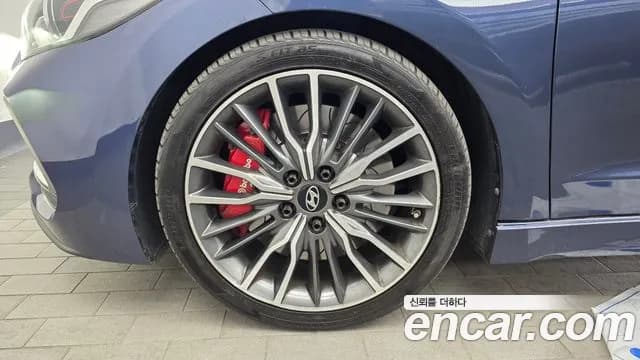 2018 Hyundai Avante AD 1.6 Turbo Sport Sold VIN KMHDR41BGJU574331 – exterior detail 2018 Hyundai Avante AD 1.6 Turbo Sport Sold VIN KMHDR41BGJU574331 – exterior detail