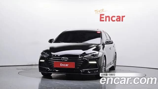 2018 Hyundai Avante AD 1.6 Turbo Sport Sold VIN KMHDR41BGJU758176 – front exterior 2018 Hyundai Avante AD 1.6 Turbo Sport Sold VIN KMHDR41BGJU758176 – front exterior