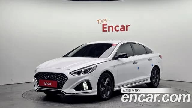 2019 Hyundai Sonata New Rise 1.6 Turbo Style Sold VIN KMHE2416GKA542389 – trunk area 2019 Hyundai Sonata New Rise 1.6 Turbo Style Sold VIN KMHE2416GKA542389 – trunk area