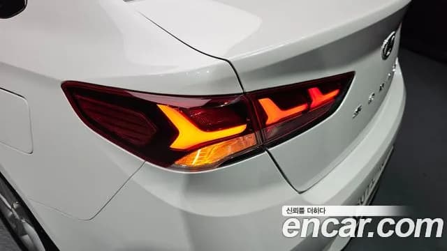 2018 Hyundai Sonata New Rise 2.0 Smart Sold VIN KMHE241CBJA351763 – interior seats 2018 Hyundai Sonata New Rise 2.0 Smart Sold VIN KMHE241CBJA351763 – interior seats
