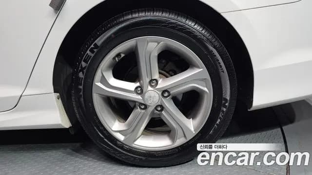 2018 Hyundai Sonata New Rise 2.0 Smart Sold VIN KMHE241CBJA351763 – photo 26 2018 Hyundai Sonata New Rise 2.0 Smart Sold VIN KMHE241CBJA351763 – photo 26