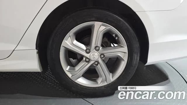 2018 Hyundai Sonata New Rise 2.0 Smart Sold VIN KMHE241CBJA367082 – photo 11 2018 Hyundai Sonata New Rise 2.0 Smart Sold VIN KMHE241CBJA367082 – photo 11