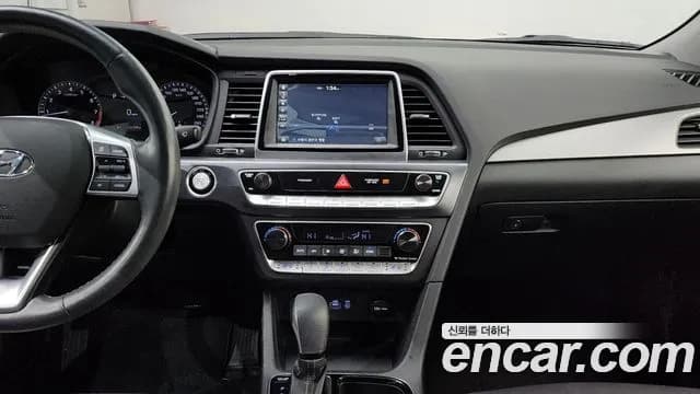 2019 Hyundai Sonata New Rise 2.0 Smart Spicial Sold VIN KMHE241CBKA476498 – front exterior 2019 Hyundai Sonata New Rise 2.0 Smart Spicial Sold VIN KMHE241CBKA476498 – front exterior