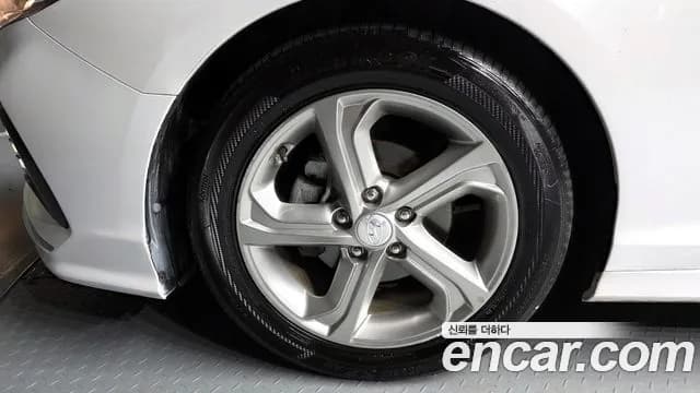2019 Hyundai Sonata New Rise 2.0 Smart Spicial Sold VIN KMHE241CBKA533017 – interior seats 2019 Hyundai Sonata New Rise 2.0 Smart Spicial Sold VIN KMHE241CBKA533017 – interior seats