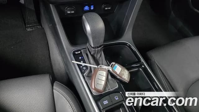 2019 Hyundai Sonata New Rise 2.0 Smart Spicial Sold VIN KMHE241CBKA539050 – exterior detail 2019 Hyundai Sonata New Rise 2.0 Smart Spicial Sold VIN KMHE241CBKA539050 – exterior detail