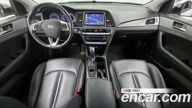 2019 Hyundai Sonata New Rise 2.0 Smart Choice Sold VIN KMHE241CBKA546740 – exterior detail 2019 Hyundai Sonata New Rise 2.0 Smart Choice Sold VIN KMHE241CBKA546740 – exterior detail