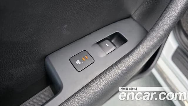 2017 Hyundai LF Sonata Hybrid 2.0 HEV Sold VIN KMHE3413BHA061121 – rear exterior 2017 Hyundai LF Sonata Hybrid 2.0 HEV Sold VIN KMHE3413BHA061121 – rear exterior
