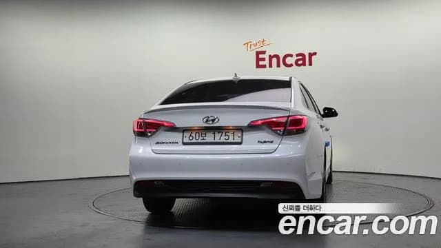 2017 Hyundai LF Sonata Hybrid 2.0 HEV Sold VIN KMHE3413BHA061121 – photo 16 2017 Hyundai LF Sonata Hybrid 2.0 HEV Sold VIN KMHE3413BHA061121 – photo 16