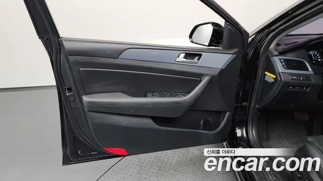 2017 Hyundai LF Sonata Hybrid 2.0 HEV Sold VIN KMHE3413BHA064305 – photo 20 2017 Hyundai LF Sonata Hybrid 2.0 HEV Sold VIN KMHE3413BHA064305 – photo 20