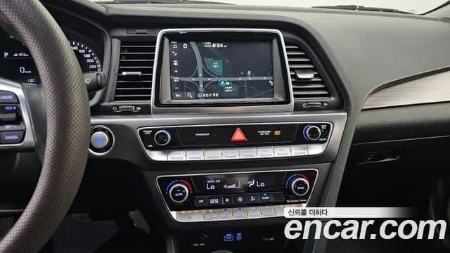 2018 Hyundai Sonata New Rise Hybrid Modern Sold VIN KMHE3413BJA068465 – photo 16 2018 Hyundai Sonata New Rise Hybrid Modern Sold VIN KMHE3413BJA068465 – photo 16