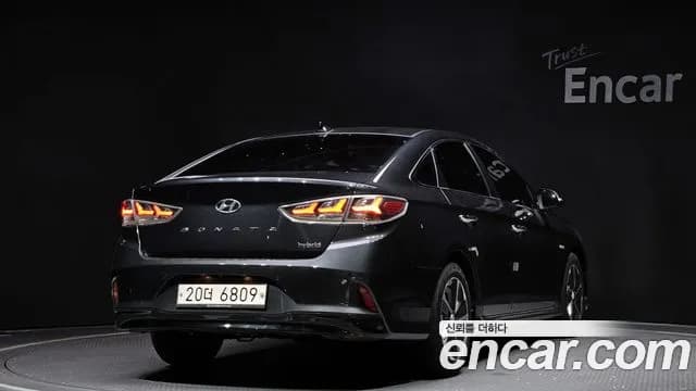 2018 Hyundai Sonata New Rise Hybrid Modern Sold VIN KMHE3413BJA070321 – exterior detail 2018 Hyundai Sonata New Rise Hybrid Modern Sold VIN KMHE3413BJA070321 – exterior detail