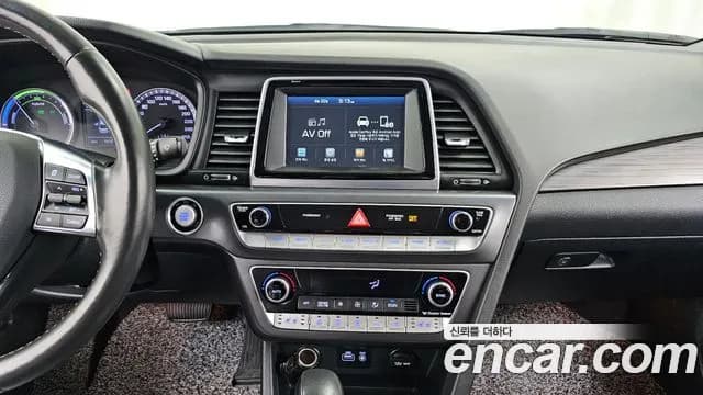2018 Hyundai Sonata New Rise Hybrid Premium Sold VIN KMHE3413BJA072454 – undercarriage 2018 Hyundai Sonata New Rise Hybrid Premium Sold VIN KMHE3413BJA072454 – undercarriage