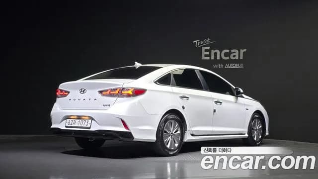 2018 Hyundai Sonata New Rise Hybrid Modern Sold VIN KMHE3413BJA072469 – front exterior 2018 Hyundai Sonata New Rise Hybrid Modern Sold VIN KMHE3413BJA072469 – front exterior