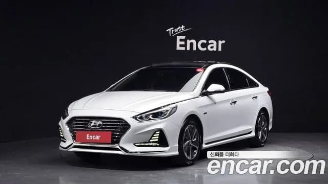 2018 Hyundai Sonata New Rise Hybrid Premium Sold VIN KMHE3413BJA077698 – dashboard 2018 Hyundai Sonata New Rise Hybrid Premium Sold VIN KMHE3413BJA077698 – dashboard