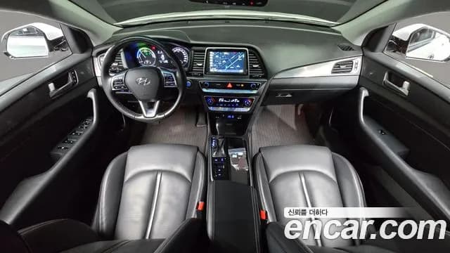 2018 Hyundai Sonata New Rise Hybrid Premium Sold VIN KMHE3413BJA077698 – exterior detail 2018 Hyundai Sonata New Rise Hybrid Premium Sold VIN KMHE3413BJA077698 – exterior detail