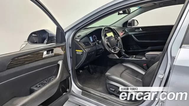 2017 Hyundai LF Sonata 2.0 Smart Sold VIN KMHE341CBHA310973 – side profile 2017 Hyundai LF Sonata 2.0 Smart Sold VIN KMHE341CBHA310973 – side profile