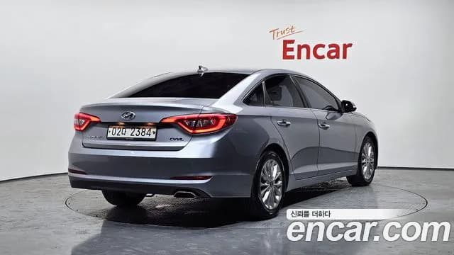 2017 Hyundai LF Sonata 2.0 Smart Sold VIN KMHE341CBHA310973 – interior seats 2017 Hyundai LF Sonata 2.0 Smart Sold VIN KMHE341CBHA310973 – interior seats