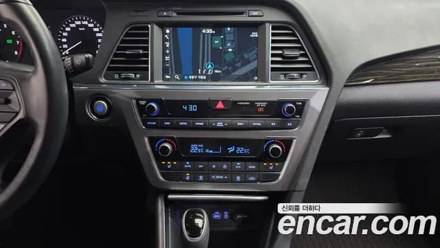 2017 Hyundai LF Sonata 2.0 Smart Sold VIN KMHE341CBHA328432 – exterior detail 2017 Hyundai LF Sonata 2.0 Smart Sold VIN KMHE341CBHA328432 – exterior detail