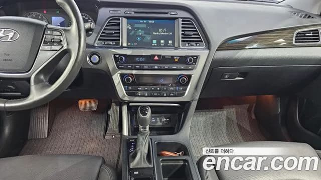 2017 Hyundai LF Sonata 2.0 Smart Sold VIN KMHE341CBHA341449 – rear exterior 2017 Hyundai LF Sonata 2.0 Smart Sold VIN KMHE341CBHA341449 – rear exterior