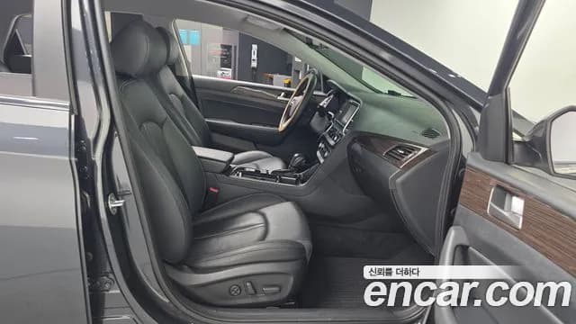 2018 Hyundai Sonata New Rise 2.0 Modern Sold VIN KMHE341CBJA346479 – interior seats 2018 Hyundai Sonata New Rise 2.0 Modern Sold VIN KMHE341CBJA346479 – interior seats