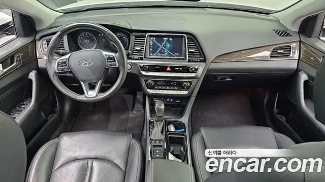 2018 Hyundai Sonata New Rise 2.0 Premium Special Sold VIN KMHE341CBJA374111 – exterior detail 2018 Hyundai Sonata New Rise 2.0 Premium Special Sold VIN KMHE341CBJA374111 – exterior detail