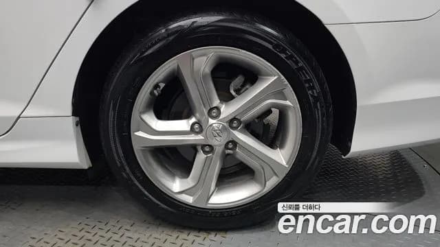 2019 Hyundai Sonata New Rise 2.0 Modern Sold VIN KMHE341CBKA555895 – photo 16 2019 Hyundai Sonata New Rise 2.0 Modern Sold VIN KMHE341CBKA555895 – photo 16
