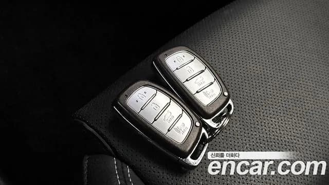 2019 Hyundai Sonata New Rise 2.0 Modern Sold VIN KMHE341CBKA556270 – exterior detail 2019 Hyundai Sonata New Rise 2.0 Modern Sold VIN KMHE341CBKA556270 – exterior detail