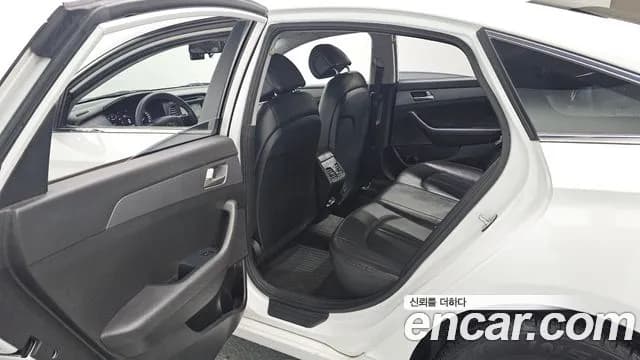 2017 Hyundai LF Sonata LPI Smart Sold VIN KMHE341DBHA320477 – engine bay 2017 Hyundai LF Sonata LPI Smart Sold VIN KMHE341DBHA320477 – engine bay