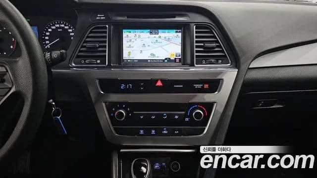 2017 Hyundai LF Sonata LPI Smart Sold VIN KMHE341DBHA320477 – exterior detail 2017 Hyundai LF Sonata LPI Smart Sold VIN KMHE341DBHA320477 – exterior detail