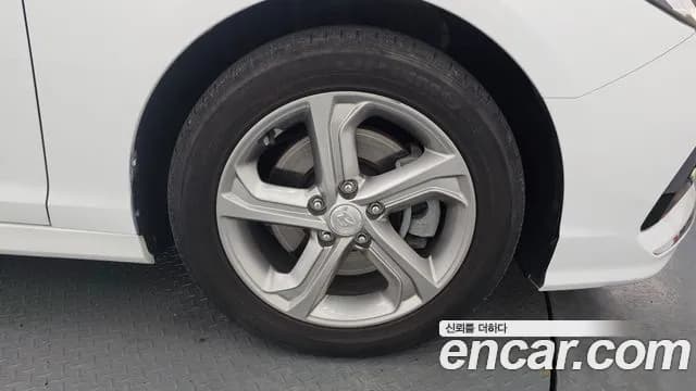 2018 Hyundai Sonata New Rise LPI Modern(Disabled Person) Sold VIN KMHE341DBJA364943 – interior seats 2018 Hyundai Sonata New Rise LPI Modern(Disabled Person) Sold VIN KMHE341DBJA364943 – interior seats