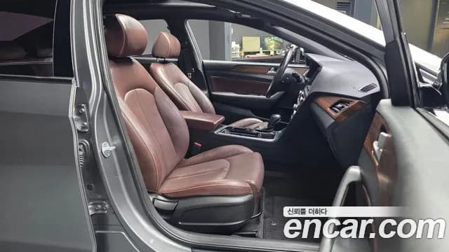 2018 Hyundai Sonata New Rise LPI Premium Sold VIN KMHE341DBJA374614 – trunk area 2018 Hyundai Sonata New Rise LPI Premium Sold VIN KMHE341DBJA374614 – trunk area